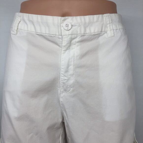 Liz Claiborne Summer White Cuffed Hem Shorts Side and Back Pockets Mid Rise - Picture 13 of 16